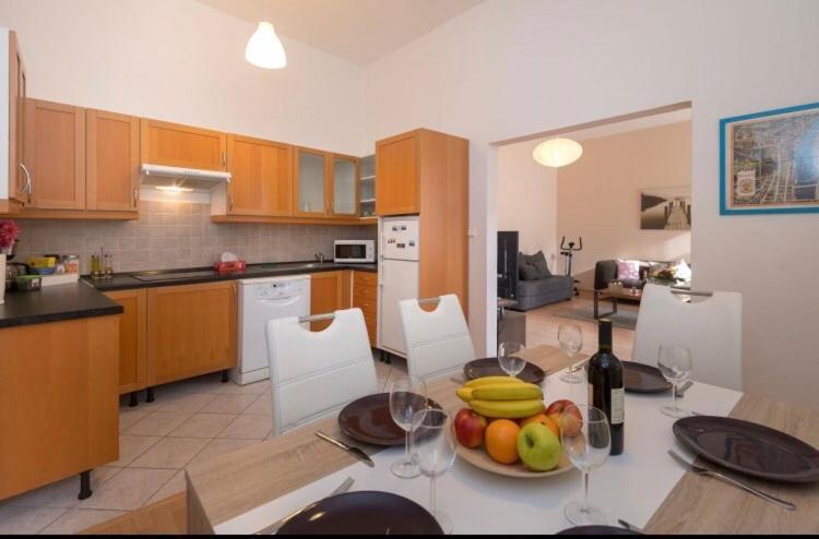 Apartment Stepanska Prague Exterior photo